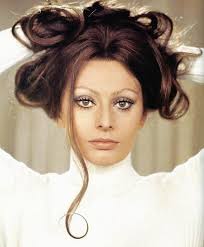 Audrey Hepburn vs. Sophia Loren. Wer ist attraktiver? : r/VindictaRateCelebs