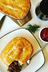 There Are So Many Meat Pie Recipes Around The World And The Aussie Steak Pie Is One Of My Favorites A Beef Meat P Meat Pie Recipe Australian Meat Pie Recipes