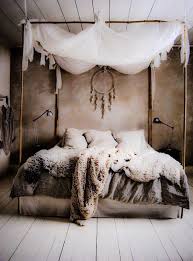 Nice 20 Wolf Decor For Your Bedroom Https Modernhousemagz Com 20 Wolf Decor For Your Bedroom Southwestern Bedroom Home Bedroom Design