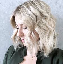 As someone who has gone through a dramatic chop before, i know that figuring out how to style your hair once it's all cut off can be intimidating. Four Different Ways To Get Curls On Short Hair Nestia