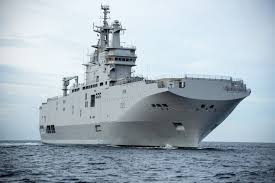 Dcns Livre Le Second Porte Helicoptere Mistral A L Egypte Aerobuzz Marine Nationale Navire De Guerre Marine De Guerre