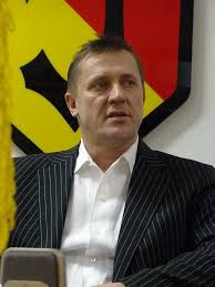 Czekasz tracę głowę każdy twój oddech będę zawsze przy tobie wydawca. Cezary Kulesza W Zarzadzie Pzpn Witold Dawidowski Poza Kurier Poranny