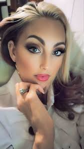 Would anyone buy these rings without a GIA certificate, especially the top  left square one costing over 11,000 Euros?