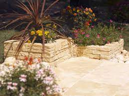 Check spelling or type a new query. Un Muret En Pierre Avec Des Plantes Dans Le Jardin Leroy Merlin