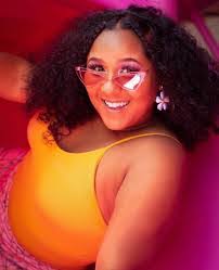 Alexis Sierra's Instagram, Twitter & Facebook