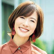 40代の2020年最新髪型 伸びてもかわいいミニウルフボブ ショートヘア 美st online 美しい40代 50代のための美容情報サイト 髪型 ボブ ウルフボブ