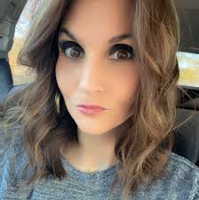 Who is your favorite hair stylist that is good with a bob cut