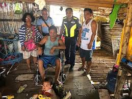 Cops donate wheelchair to paralyzed man
