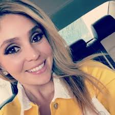 Roxanne Avalos (@roxy_onsunset)