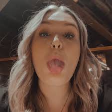 Molly hendrickson (@Mollyhe41456603)