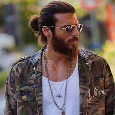 Yaman, bir uçağın arkasına taktırdığı diletta benimle evlenir misin? Can Yaman Turkish Model Wiki Age Bio Height Weight Girlfriend Net Worth Facts Starsgab