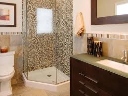 Hgtvremodels Shows You Three Quarter Bathroom Designs And Layouts With Pictures To Inspire Your Own In 2020 Shower Remodel Bathroom Design Small Bathroom Shower Design