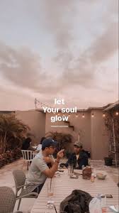 Let Your Soul Glow Di 2020 Fotografi Tipografi Inspirasi Tipografi