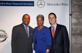 Janet Marzett Vice President Operations Americas Mercedes Benz Financial Services North America 19th Annual Urban Whe Mercedes Benz Benz Financial Services