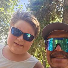 I have read all the tricks and tips in here and I just spent 1 hour non  stop trying to beat Giovanni and still no luck 😿 helpppp pls