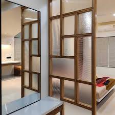 From the gallery wall of illustrations to the printed quilt that adorns the bed, srila chatterjee and mahesh mathai's mumbai bedroom has no shortage of personality. The Top 85 Temporary Wall Ideas Wealthkingdom