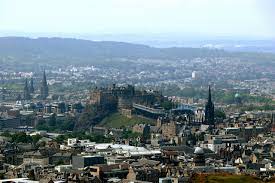 Scotland) دولة في شمال غرب أوروبا، تعتبر جزء من الدول الأربع المكونة المملكة المتحدة. Edinburgh Castle Ansicht Kostenloses Foto Auf Pixabay