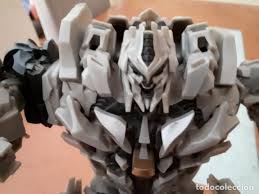I have not had a chance to get the leader version of megatron at this point in time, but the voyager i recently purchased has not disappointed. Transformers Megatron Revenge Of The Fallen Verkauft Durch Direktverkauf 131769082