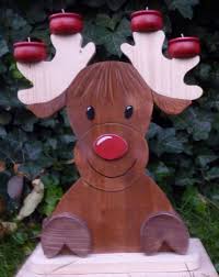 Advents Rentier Niedliche Alternative Zum Adventskranz Aus Holz Adventskranz Holz Weihnachtsholz Basteln Weihnachten