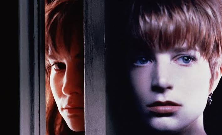 The Secrets Of “Single White Female!” A Cult Classic Revealed! | johnrieber