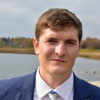 Tyler Weldon's Instagram, Twitter & Facebook