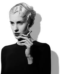 Austrian poetry slammer and cabaret artist (en). Lisa Eckhart