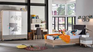 Her çocuk gençliğe adım atması ile birlikte kendine air bir odasının olmasını ister. Istikbal Mobilya Genc Odasi Modelleri Firsati Kacirma 2020