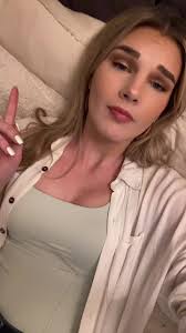 #greenscreen i was not popular if you couldn’t tell. #ratingmyoutfits  #highschool #classof2014