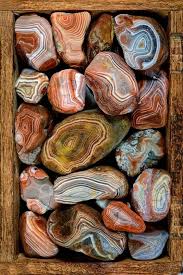 The Mn State Gem Beautiful Lake Superior Agates Found On Both North Mn And South Wi Shores Of Lake Minerals Lake Superior Agates Minerals And Gemstones
