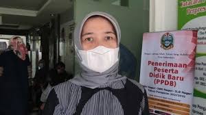 Pendaftaran ppdb sumut 2021 dilakukan secara online di laman resmi ppdb.disdik.sumutprov.go.id. Orang Tua Kebingungan Urus Ppdb Sumut Jalur Zonasi Pejabat Disdik Jangan Hanya Salahkan Server Tribun Medan