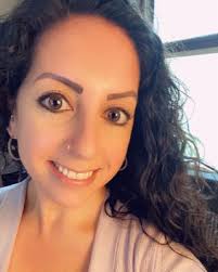 Jennifer Scheck's Instagram, Twitter & Facebook