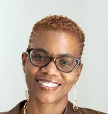 Lisa Merriweather's Instagram, Twitter & Facebook