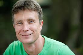 Professor Pim Martens