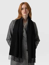 Cashmere Scarf Black - Women's Scarves | Saint + Sofia® USA