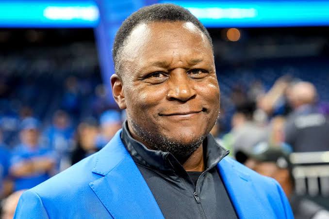 NFL Star Barry Sanders Reveals He Suffered a Heart Attack