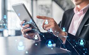 谁在开发“一键脱衣”这种龌龊的App？| 新京报快评