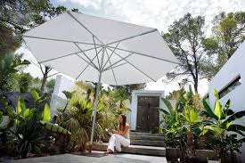 Sonnenschirm Primus Caravita Unkomplizierte Seilzugtechnik Ein Must Have Sommerbegleiter Fur Jeden Garten Oder Die Terass Sonnenschirm Terassenideen Schirm