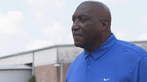 Landon Ellis's Instagram, Twitter & Facebook