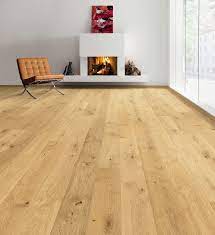 Floor covering that consists of small rectangular blocks of wood arranged in a pattern 2. Haro Parquet 3500 Hdf Plank 1 Strip 2v Oak Universal Brushed Permadur Top Connect 534605