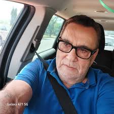 ESTE SEÑOR QUE VEN AQUI, FUE MI PADRE, SGTO. IVAN CUEVAS DONES 8-8431,  MUERTO EN EL CUMPLIMIENTO DEL DEBER EN OCTUBRE DE 1989, AQUI UN MAS O MENOS  DE LA SITUACIÓN. EL