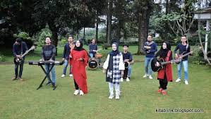 Lirik sholawat assubhu bada (اَلصُّبْحُ بَدَا). Lirik Lagu Ya Jamalu Versi Sabyan Kitablirik