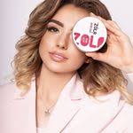 Mila Dickens's Instagram, Twitter & Facebook