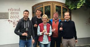 Gleich Bei Unserer Ersten Saale Unstrut Reise Haben Wir Heike Und Frank Bohme Kennengelernt Das Weingut Bohme Und Tochter Meine Tochter Weingut Saale Unstrut