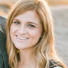 Deanna Putnam's Instagram, Twitter & Facebook