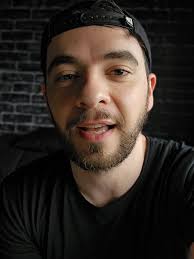 Si queres ser parte de mi legión de Shooters, entra al link de mi perfil y  cruza la línea 🔥. . Just Breathe and Shoot your Photo ♠️. .  #mobilephotography #FotosMovilPro #aleguevara