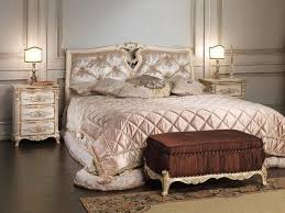 Luxury Bedroom Louis Xvi Capitonne Luxurybeddinggold Luxurious Bedrooms Furniture Modern Bedroom Furniture