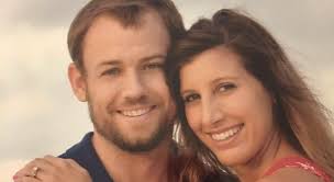 Chrissy Farinacci and Paul Murray's Wedding Website