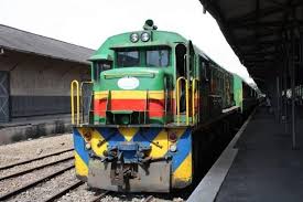 Kenya Nairobi Mombasa Express We Travelled Overnight From Nairobi To Mombasa On This Train There Were 36 Ca Service Trip Train Ticket Booking Train Travel