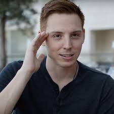 Alex Negrete's Instagram, Twitter & Facebook