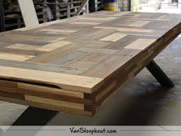 mooie mozaiek tafel reclaimed wood sloophout hardhout staal frame interieur wonen wooninspiratie ind tafel en stoelen tafel industrieel pallet tafel